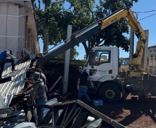 Caminhões cedidos pelo Instituto Água e Terra (IAT) já estão atuando na reconstrução de Rio Bonito do Iguaçu
