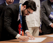 Tecpar firma parceria com o Ministério da Saúde para fornecer vacinas para o SUS