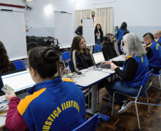 SEED - Semana do Voto Jovem: escolas estaduais recebem atendimento entre o s dias 10 e 14