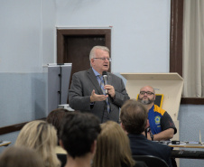 SEED - Semana do Voto Jovem: escolas estaduais recebem atendimento entre o s dias 10 e 14