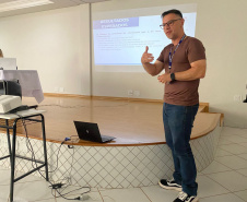 Treinamento sobre suspeitas e emergências avícolas é promovido pelo Governo do Paraná