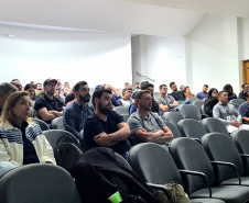 ADAPAR - Paraná promove atualização técnica para médicos veterinários habilitados em diversas regiões do Paraná