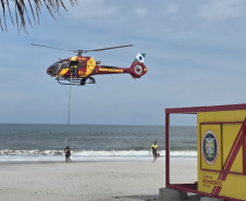 BOMBEIROS - Helicóptero Arcanjo 01 inicia prontidão no litoral após treinamento conjunto de resgate aéreo