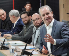 SEPL - Governo do Paraná instalará usinas de geração de energia solar para promover sustentabilidade e reduzir custos públicos