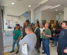 Mutirão de Empregos reúne mais de 20 empresas e oferece mais de mil vagas em Curitiba