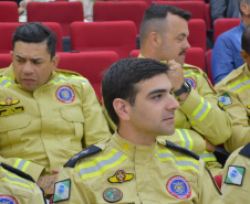 Preparação e resposta: formandos da força-tarefa dos Bombeiros do Paraná atuaram em socorro após tornado