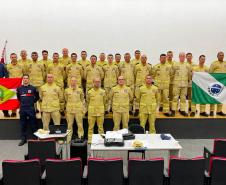 Preparação e resposta: formandos da força-tarefa dos Bombeiros do Paraná atuaram em socorro após tornado