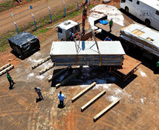 Emoção marca a chegada das primeiras casas pré-moldadas a Rio Bonito do Iguaçu