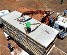 Emoção marca a chegada das primeiras casas pré-moldadas a Rio Bonito do Iguaçu