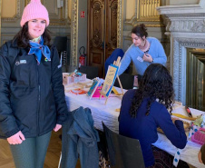 Sericicultoras do Paraná são destaque em três dias de imersão na Feira Silk in Lyon, na França