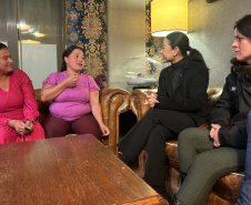 Sericicultoras do Paraná são destaque em três dias de imersão na Feira Silk in Lyon, na França