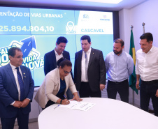 Governo autoriza mais R$ 145 milhões para pavimentações em todas as regiões do Estado