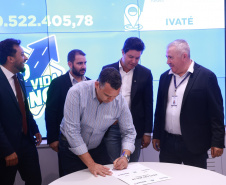 Governo autoriza mais R$ 145 milhões para pavimentações em todas as regiões do Estado