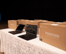 Educação realiza entregas de equipamentos e melhorias nas escolas de Curitiba