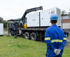 Sanepar reforça litoral com a chegada de 31 geradores elétricos para o verão