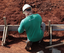 Estado começa a construir novas casas para as famílias mais afetadas pelo tornado em Rio Bonito do Iguaçu