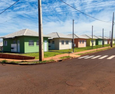 COHAPAR - Entrega Resid. Nelson de Vidis em Alvorada do Sul