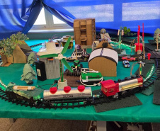 Alunos de Pinhais desenvolvem sistema inteligente de segurança na travessia de trilhos