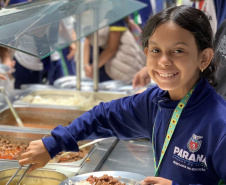 SEED - Orgânicos ganham espaço na alimentação escolar e chegam a 5 mil toneladas no Paraná