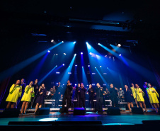 Coral da Sanepar se apresenta a céu aberto em Cascavel, Francisco Beltrão e Pato Branco