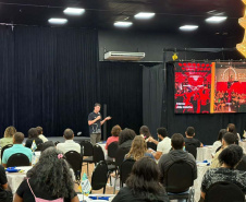 Profissionais do turismo de Minas Gerais têm contato com atrativos e destinos do Paraná