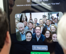 População se surpreende com tecnologia e aprova primeira viagem do Bonde Urbano Digital