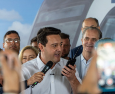 População se surpreende com tecnologia e aprova primeira viagem do Bonde Urbano Digital