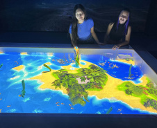 Alunos de Rio Bonito do Iguaçu encerram ano letivo com viagem especial a Foz do Iguaçu