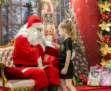 Natal Solidário: Papai Noel recebe crianças até quinta-feira no Palácio Taguaré