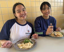 SEED - Orgânicos ganham espaço na alimentação escolar e chegam a 5 mil toneladas no Paraná