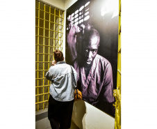 MIS - Desse lado do muro