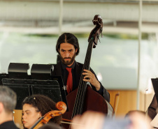Orquestra Sinfônica do Paraná encerra série “Mostly Mozart” no Museu Oscar Niemeyer no próximo sábado