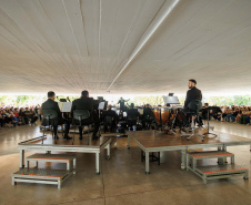 Orquestra Sinfônica do Paraná encerra série “Mostly Mozart” no Museu Oscar Niemeyer no próximo sábado