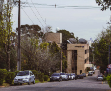 APÓS SEMANA DE CALOR INTENSO, 2026 CHEGA COM CHUVA E TEMPERATURAS MAIS AMENAS AO PARANÁ