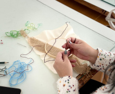 MON oferece oficina de bordado em dezembro