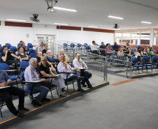 UEL ganha auditório revitalizado com capacidade para 100 pessoas e sistema de audiovisual