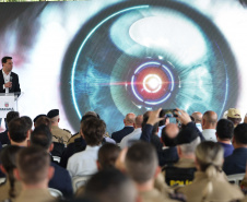 O governador Carlos Massa Ratinho Junior lançou nesta quarta-feira (10), em Curitiba, a nova etapa do Programa Olho Vivo, que marca o início da integração de tecnologias de Inteligência Artificial (IA) ao sistema estadual de videomonitoramento.