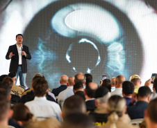 O governador Carlos Massa Ratinho Junior lançou nesta quarta-feira (10), em Curitiba, a nova etapa do Programa Olho Vivo, que marca o início da integração de tecnologias de Inteligência Artificial (IA) ao sistema estadual de videomonitoramento.