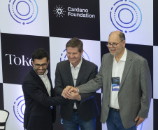 Tecpar, Detran e Secretaria de Inovação assinam pacto para criação de passaporte veicular no Paraná