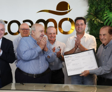 Estado entrega licença para instalação de usina de etanol de milho da Coamo em Campo Mourão Foto: Jonathan Campos/AEN