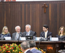 Ex-procuradora-geral do Estado toma posse como desembargadora no TJPR