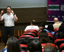 SESP - Missão Paraná IV inicia ações no Litoral com palestras sobre proteção às mulheres e prevenção ao uso de drogas