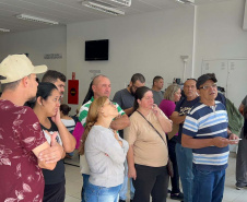 Mutirão de Empregos realizado em Curitiba reúne mais de 15 empresas e registra 792 atendimentos