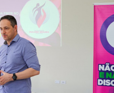 SESP - Palestra do Programa Mulher Segura Paraná destaca desafios na prevenção ao feminicídio em Guaratuba