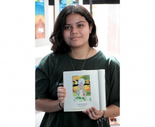 Professora e alunas de desenho avançado do CJAP são selecionadas no Concurso de Ilustração do Sesc