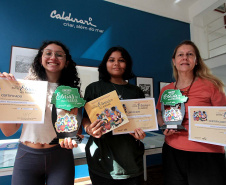 Professora e alunas de desenho avançado do CJAP são selecionadas no Concurso de Ilustração do Sesc