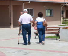 Com programas inéditos, Paraná se consolida como referência no cuidado à pessoa idosa em 2025