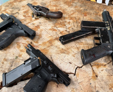 PMPR apreende mil celulares durante operação contra quadrilha em Londrina