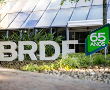 BRDE alcança 383 municípios no Paraná e opera crédito em 96% do Estado