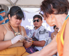 Verão Maior Paraná: oficina de pinturas corporais valoriza cultura indígena no litoral